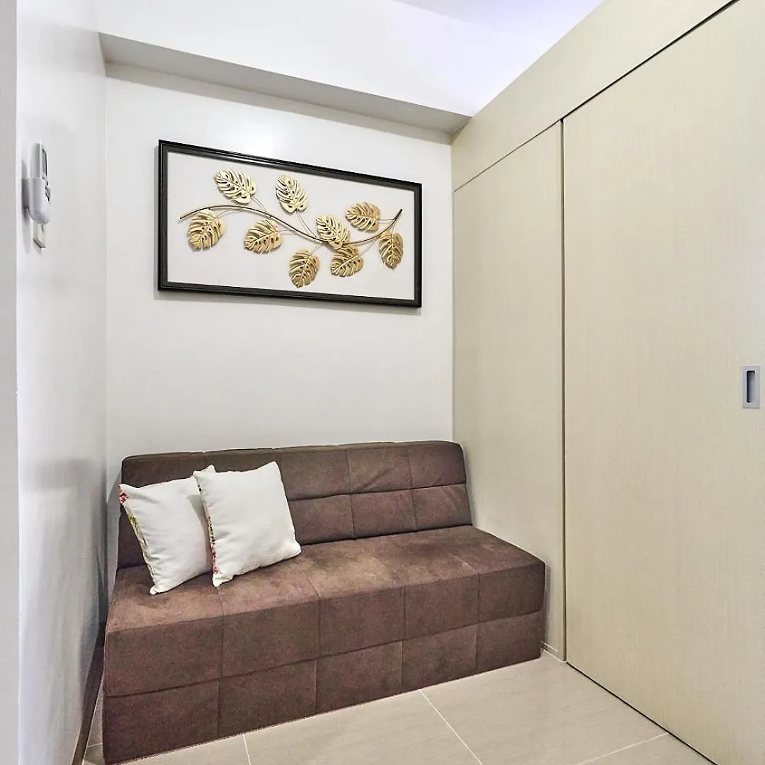 Serene Staycation Beside Sm Southmall Manila Apartament
